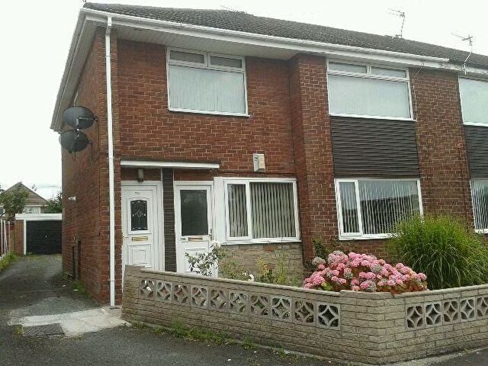 2 Bedroom Flat To Rent In Liverpool Road South, Liverpool, L31
