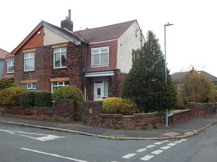 3 Bedroom Semi-Detached House To Rent In Torridon Road, Dewsbury, WF12