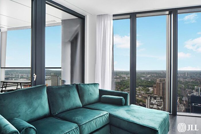 2 Bedroom Apartment To Rent In Amory Tower, Marsh Wall, E14