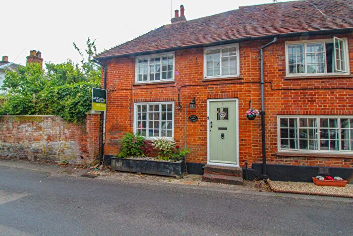 2 Bedroom End Of Terrace House For Sale In London Road, Odiham, RG29