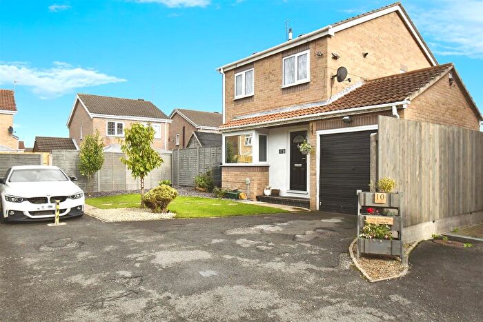 3 Bedroom Detached House For Sale In Swainby Close, Hull, HU8