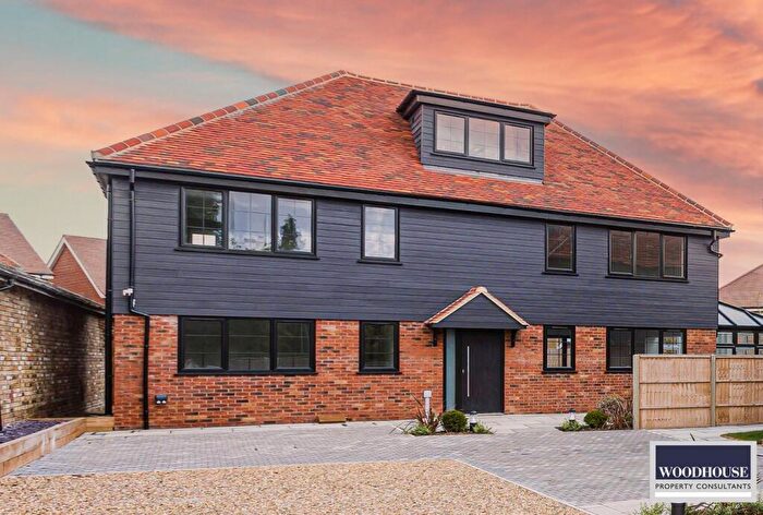 4 Bedroom Detached House To Rent In Goffs Lane, Goffs Oak, EN7