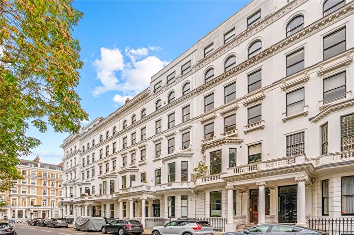 2 Bedroom Flat To Rent In Queens Gate Gardens, South Kensington, SW7