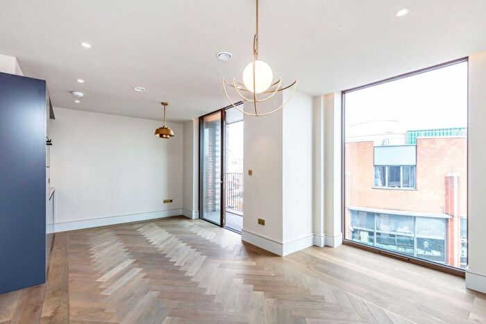 1 Bedroom Flat To Rent In Bronze Foundry House, Edith Row, London, SW6