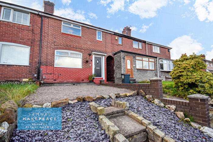 3 Bedroom Town House For Sale In Vale View, Porthill, Newcastle Under Lyme, ST5