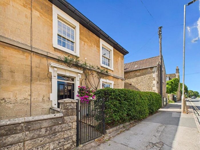 3 Bedroom End Of Terrace House For Sale In Marshfield Road, Chippenham, SN15