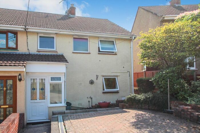 3 Bedroom Semi-Detached House To Rent In South Grove, Pill, Bristol, BS20
