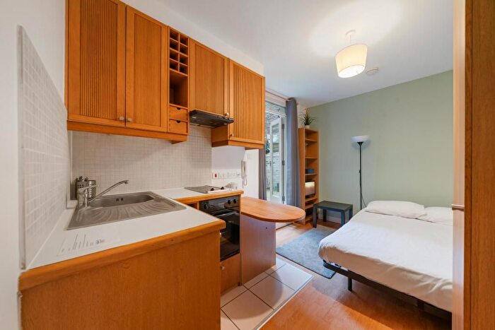 Studio To Rent In Fairholme Road, West Kensington, London, W14