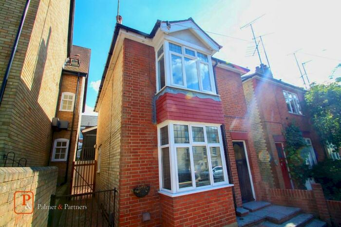3 Bedroom Detached House To Rent In St Peters Street, Colchester, Essex, CO1