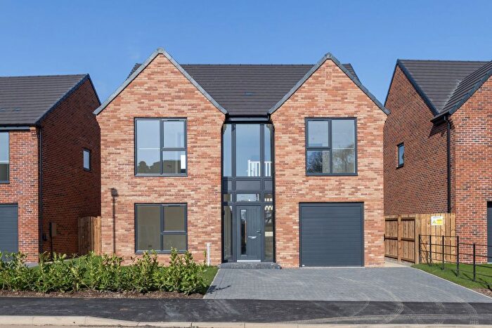 4 Bedroom Detached House For Sale In Gateforth Lane, Selby, North Yorkshire, YO8