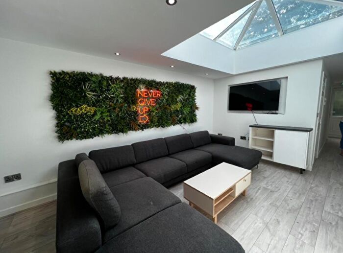 7 Bedroom House To Rent In Hubert Road, Selly Oak, Birmingham, West Midlands, B29