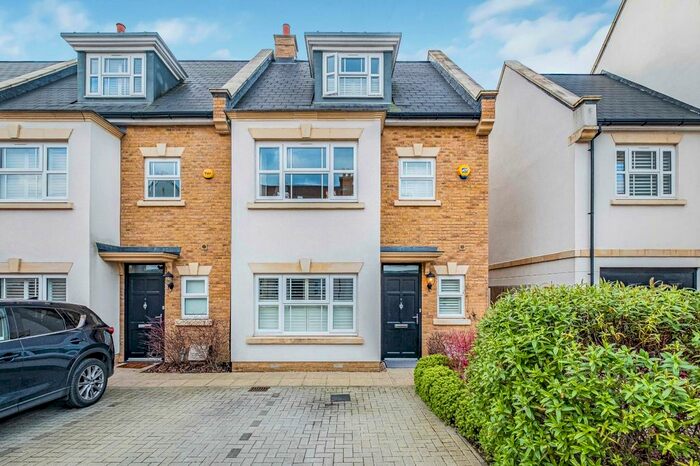 4 Bedroom Semi-Detached House To Rent In Roper Crescent, Sunbury-On-Thames, Middlesex, TW16