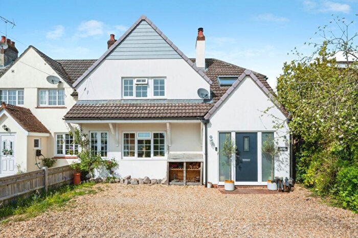 4 Bedroom End Of Terrace House For Sale In New Road, Colden Common, Winchester, Hampshire, SO21