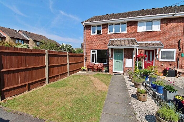 3 Bedroom End Of Terrace House For Sale In Old Street, Hill Head, PO14