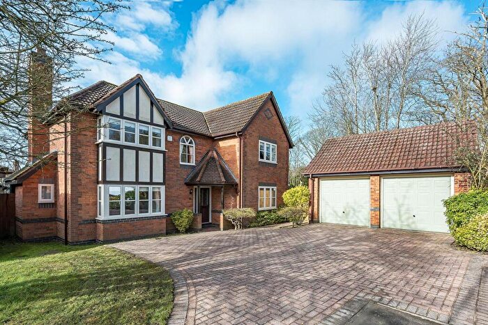 4 Bedroom Detached House For Sale In Belton Close, Hockley Heath, Solihull, B94