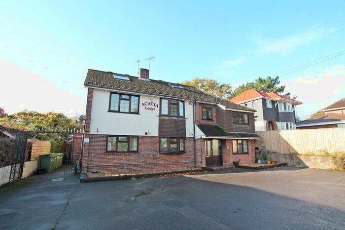 1 Bedroom Flat To Rent In Providence Hill, Bursledon, SO31