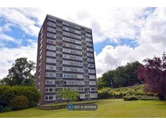 2 Bedroom Flat To Rent In Chadbrook Crest, Birmingham, B15