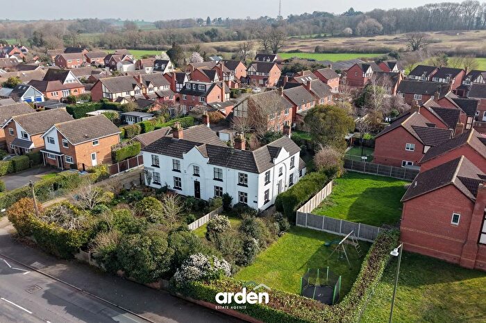 3 Bedroom Terraced House For Sale In Droitwich Road, Fernhill Heath, WR3