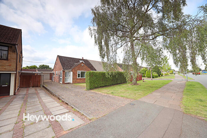 2 Bedroom Semi-Detached Bungalow For Sale In Trentley Road, Trentham, Stoke-on-Trent, Staffordshire, ST4