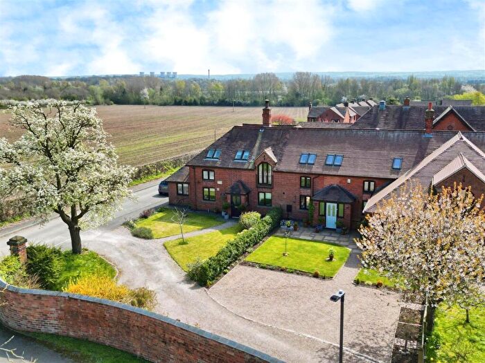 4 Bedroom Semi Detached House For Sale In Risborrow Close, Etwall, Derby, DE65