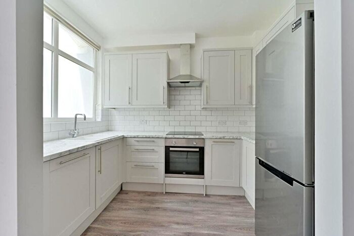 3 Bedroom Terraced House For Sale In Lower Downs Road, Wimbledon Chase, London, SW20