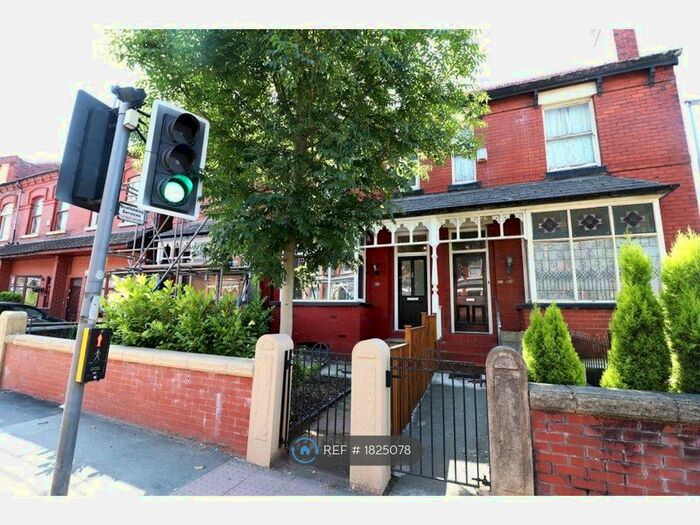 4 Bedroom Terraced House To Rent In Albert Road, Manchester, M19