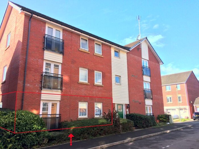 2 Bedroom Ground Flat To Rent In Longacres, Bridgend, Bridgend County., CF31