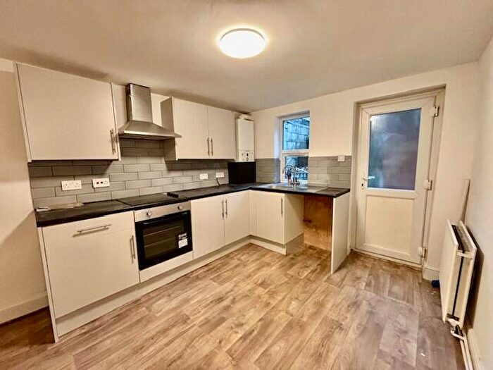 1 Bedroom House To Rent In Vicarage Road, Strood, ME2