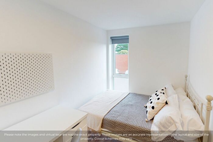 6 Bedroom House To Rent In Yew Tree Close, EX4