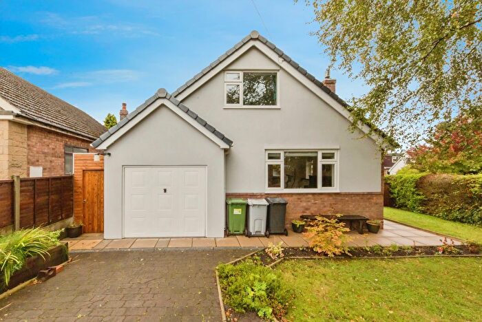3 Bedroom Bungalow For Sale In Eden Drive, Macclesfield, Cheshire, SK10