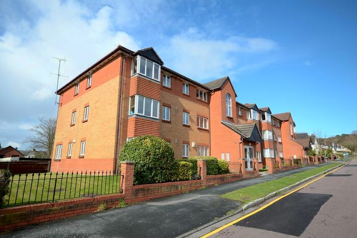 2 Bedroom Flat To Rent In York Road, Camberley, GU15