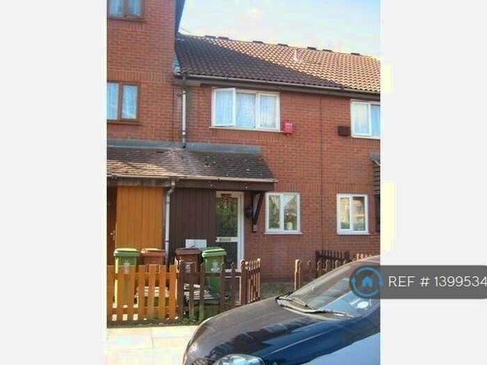2 Bedroom Terraced House To Rent In Fleming Way, Thamesmead, SE28