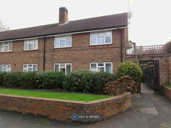 1 Bedroom Flat To Rent In Hilliers Lane, Beddington, CR0