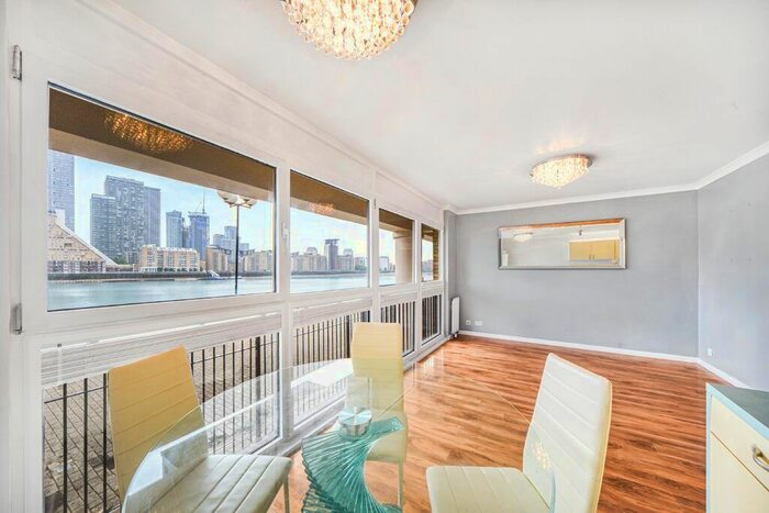 2 Bedroom Flat To Rent In Rotherhithe Street, London, SE16