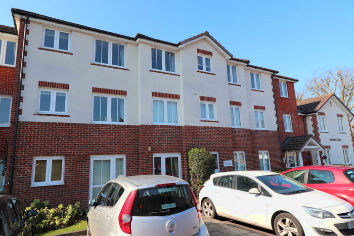 1 Bedroom Apartment To Rent In Warley - Brentwood, CM14