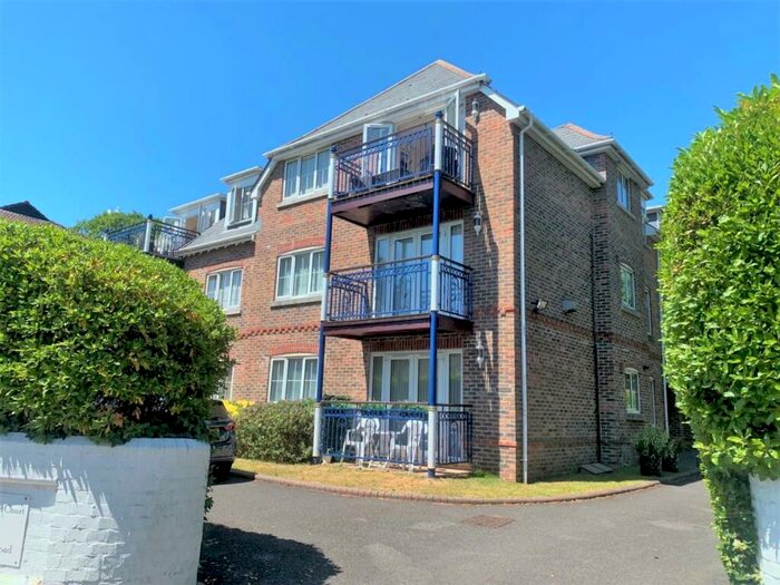 2 Bedroom Flat To Rent In Casterbridge Court, Grosvenor Road, Westbourne, BH4