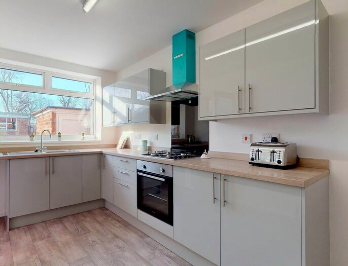 3 Bedroom Terraced House To Rent In Beverley Road, Hessle, HU13