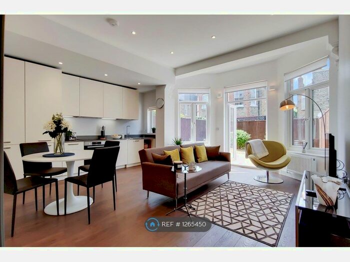 2 Bedroom Flat To Rent In Acton Town, London W3