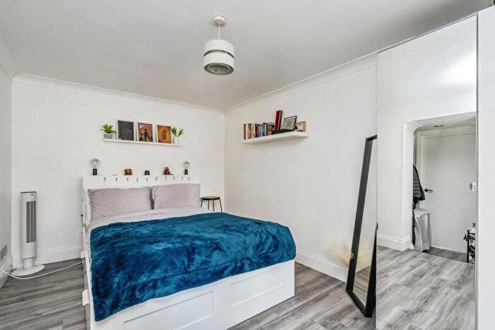 1 Bedroom Flat For Sale In Clarendon Road, Southsea, Hampshire, PO4