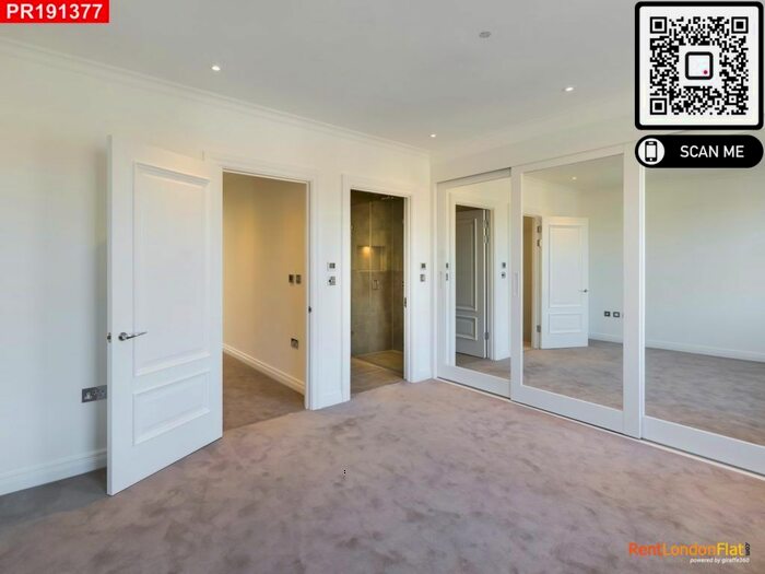 4 Bedroom Terraced House To Rent In Barrons Chase, Richmond, TW10