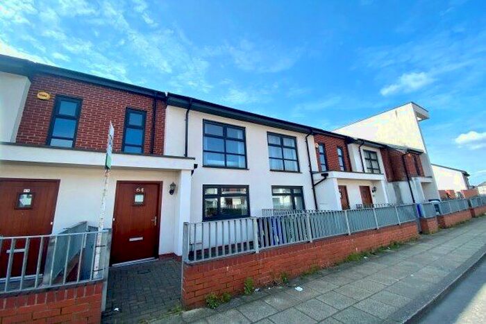 3 Bedroom Property To Rent In Blue Moon Way, Manchester, M14