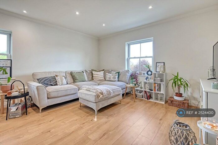2 Bedroom Flat To Rent In Lingwoods, Danbury, Chelmsford, CM3