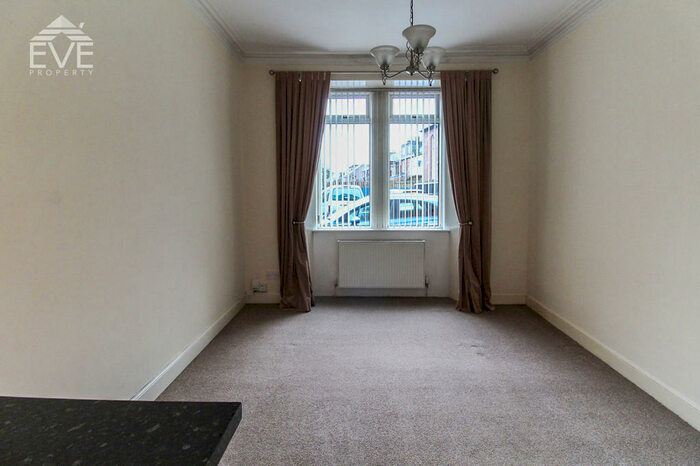 1 Bedroom Ground Flat To Rent In King Edward Street, Alexandria, G83