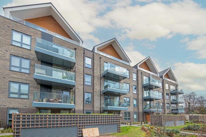 2 Bedroom Flat To Rent In Antoinette Close, Kingston Upon Thames, KT1