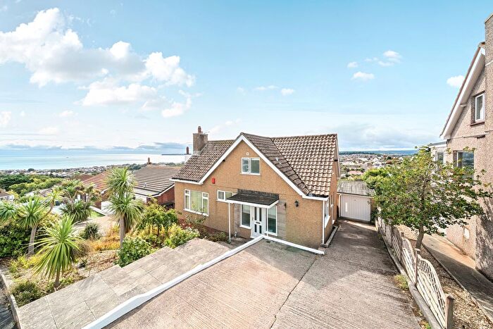 3 Bedroom Detached House For Sale In Dolphin Crescent, Paignton, Devon, TQ3