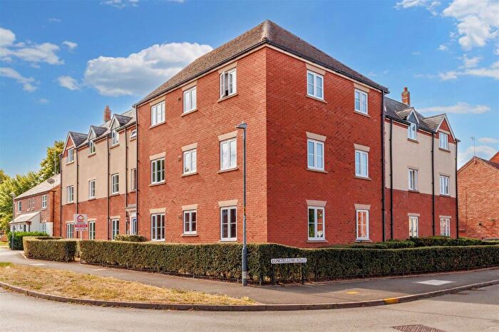 2 Bedroom Apartment For Sale In Longfellow Road, Stratford-Upon-Avon, CV37