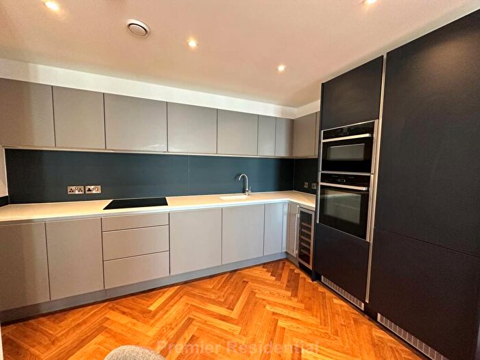 2 Bedroom Apartment To Rent In Owen Street, Manchester, M15
