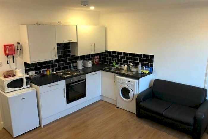 2 Bedroom Flat To Rent In Park Avenue, East End, Dundee, DD4