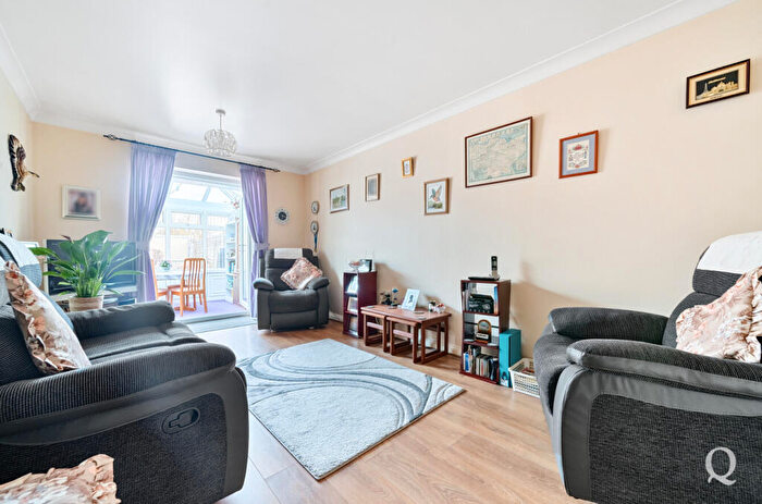 2 Bedroom Bungalow For Sale In Saxon Walk, Iwade, Sittingbourne, Kent, ME9