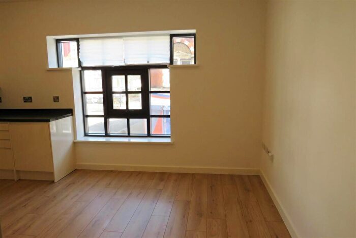 1 Bedroom Flat To Rent In St Mary's Place, Southampton, SO14